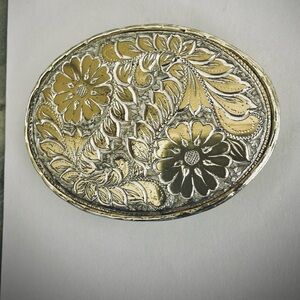Western Belt Buckle. Old vintage 70’s. Engraved Silver/gold tone floral design